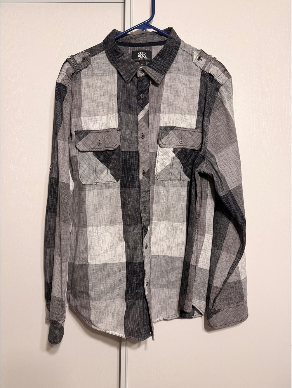 Rock & Republic Men’s XL Plaid Button Up Shirt Gray Black Long Sleeve Cotton